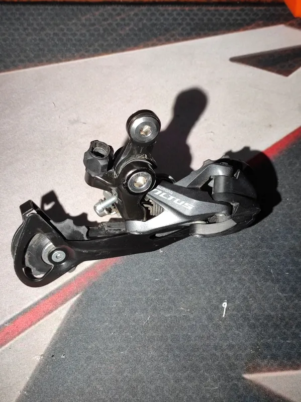 Переключатель Shimano Altus rd m-2000 9 скоростей 1 Переключатель Shimano Altus rd m-2000 9 скоростей 1