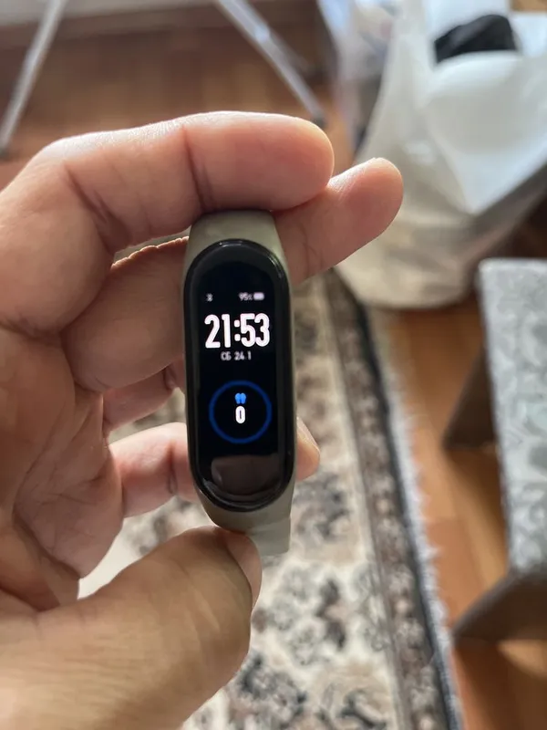 Продается Mi Band 5