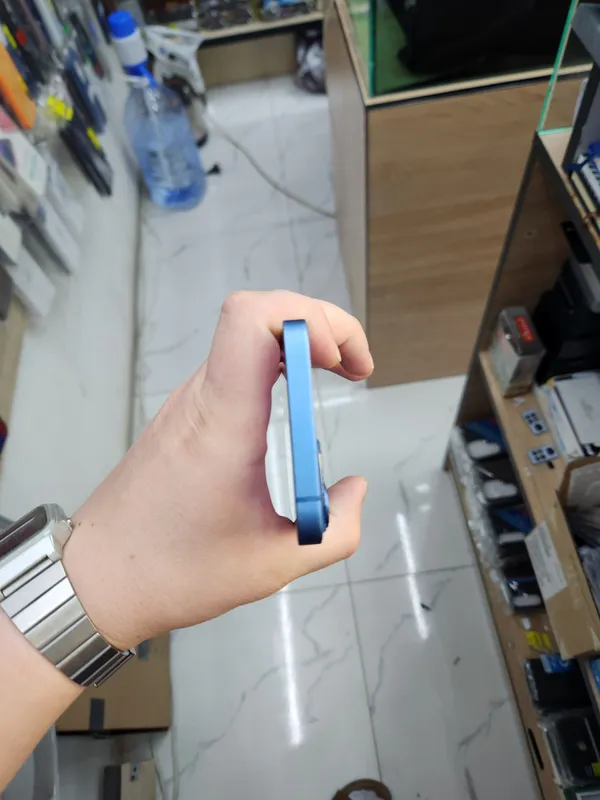 IP 13 BLUE 128GB 6 IP 13 BLUE 128GB 6