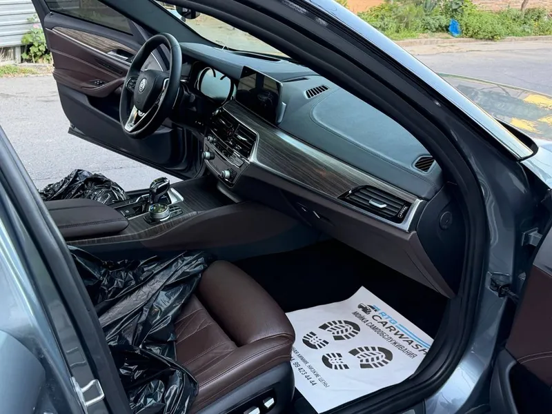 BMW F90 M530i X Drive 2019 Небитая Состаяние Идеално — фото 6