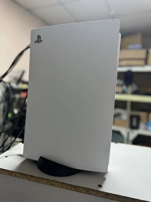 Playstation 5 sotiladi proshivka qilingan 1