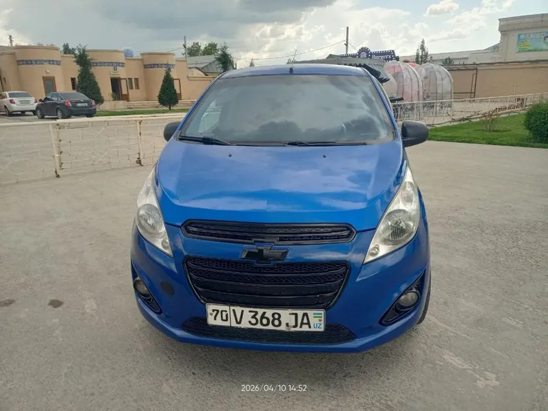 Продам автомобиль спарк