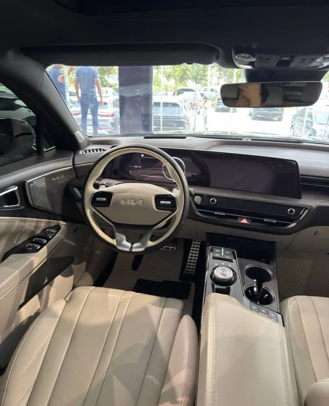 Kia K8 в идеальном состоянии 2 Kia K8 в идеальном состоянии 2