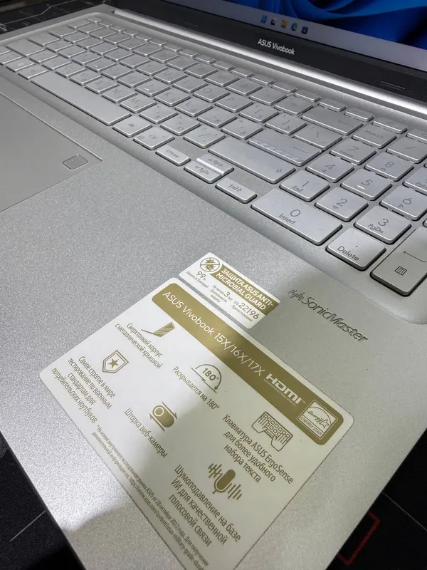 Asus Vivobook 17 3 Asus Vivobook 17 3