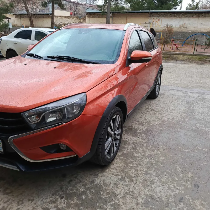 LADA VESTA SW CROSS 2019/ 1.6/ механика/ краска радной/ ҳолати зор — фото 1