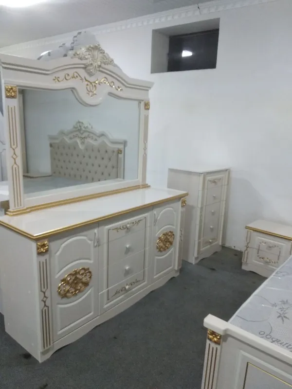 Спальные гарнитуры — фото 8