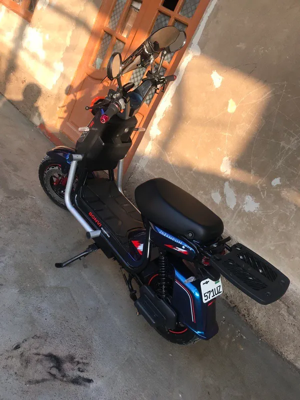 Bonvi Skuter SCE 003