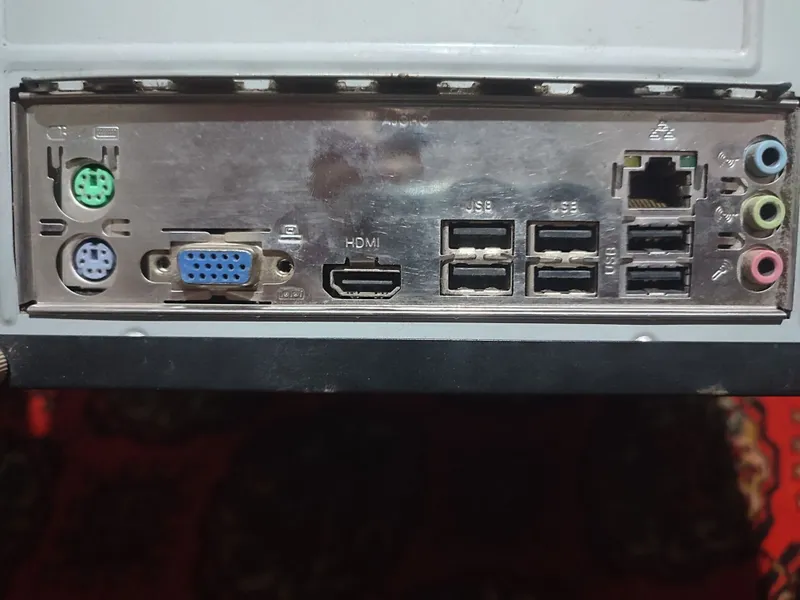 Asrock H61+pratsersr+aperativka 2