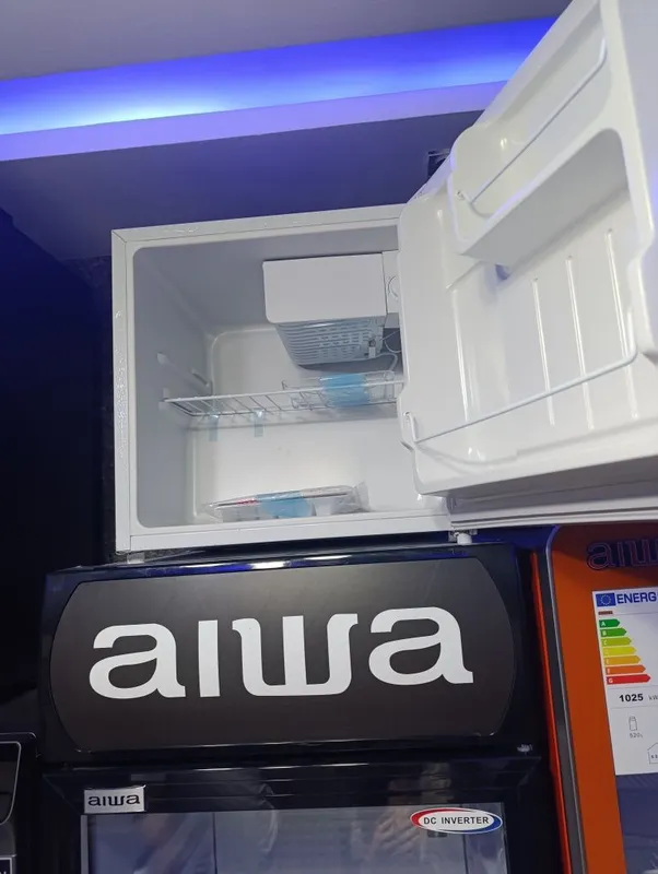 Белый мини-холодильник AIWA (50 л) — Идеальное решение для комнат, офи 3