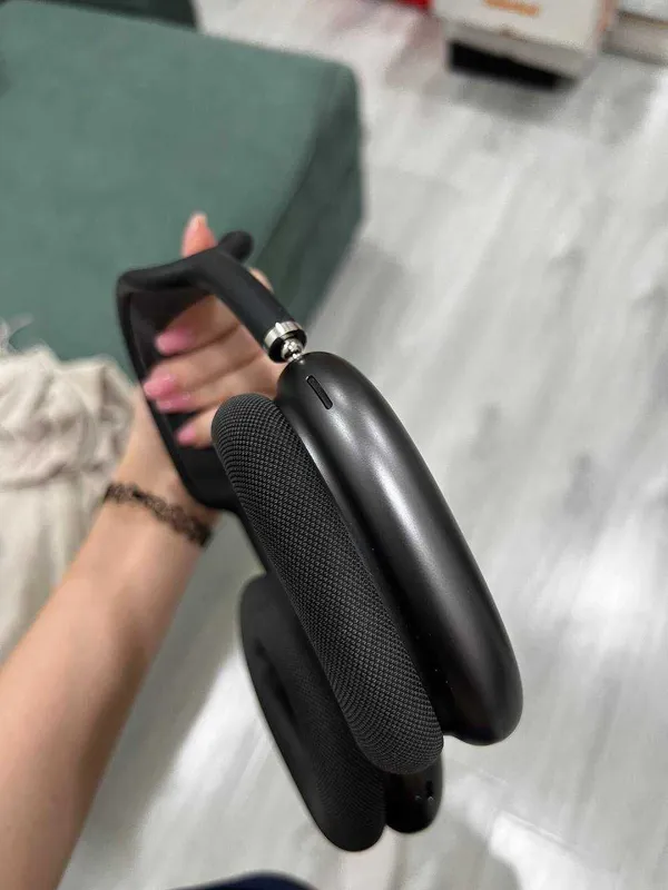 AirPods Max (2020 год) 2