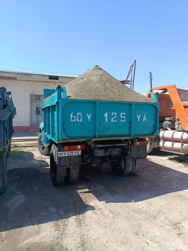 Zil sotiladi 1991 yil. +998972 1 Zil sotiladi 1991 yil. +998972 1
