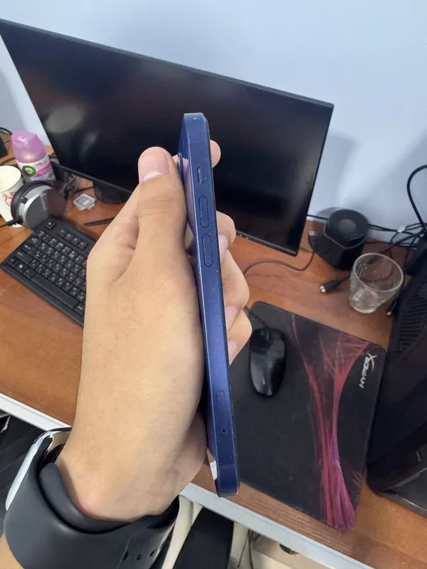 iPhone 12 64gb 75% 6 iPhone 12 64gb 75% 6