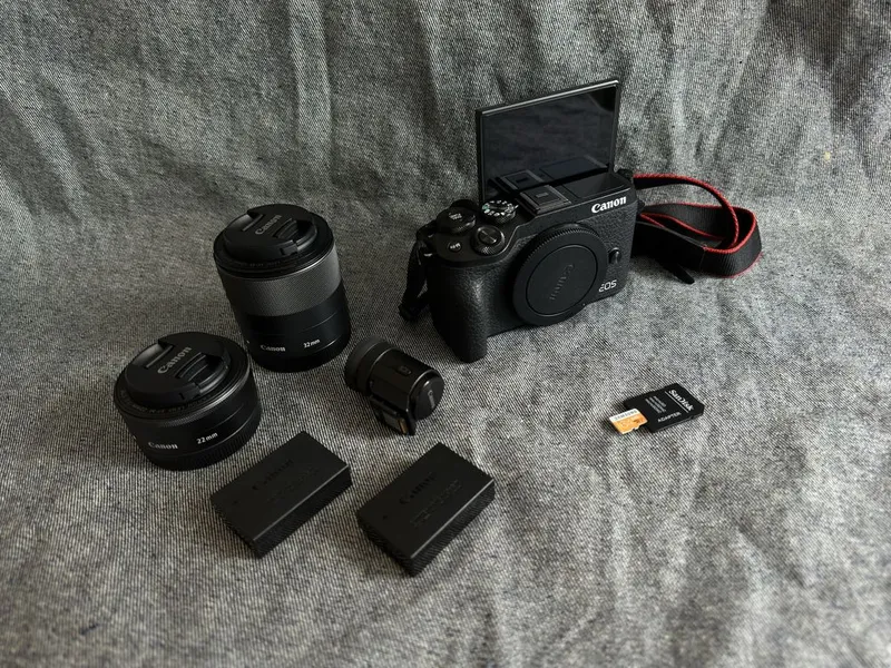 Canon M6Mk2 + CANON 32MM1,4 +22MMF2