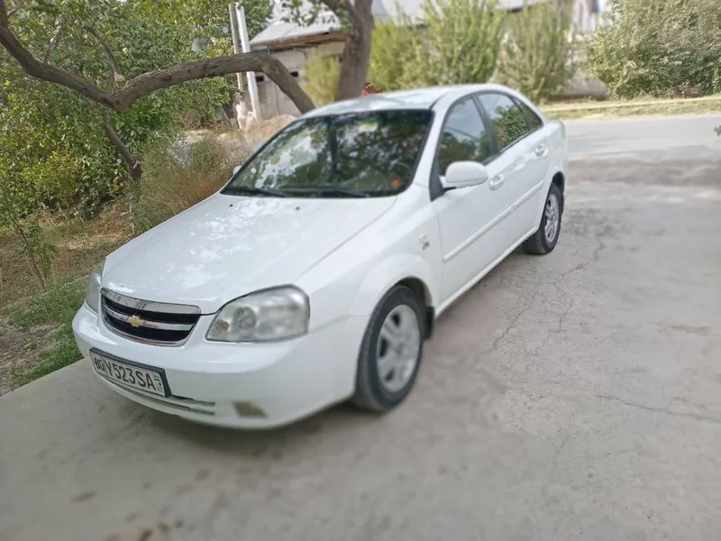 Lacetti 1.8 2010 yil 1