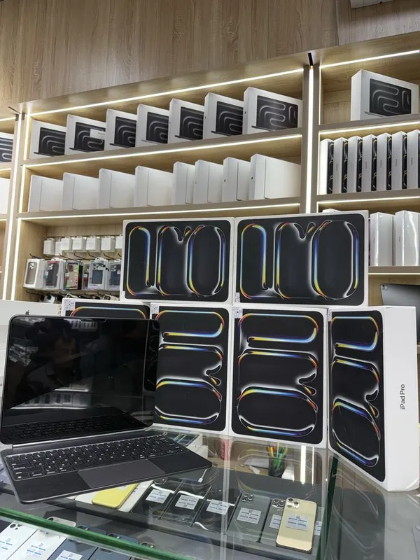 Ipad Pro 13inch M5 256gb 1 yil garantiya Ipad Pro 13inch M5 256gb 1 yil garantiya