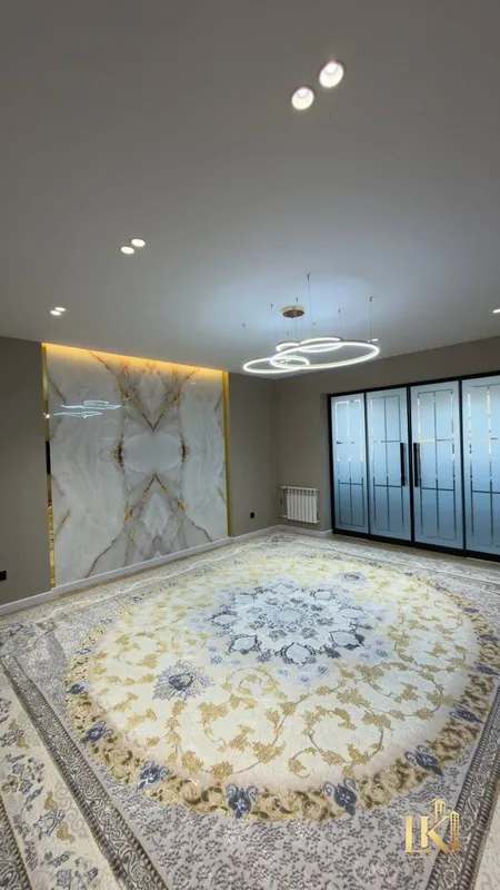 Продаётся 4-комнатная квартира, 100 м², 6/9, Шайхантахурский район 2