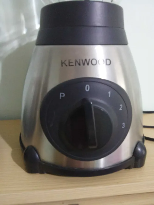 Продается блендер Kenwood 1000w. 3 Продается блендер Kenwood 1000w. 3