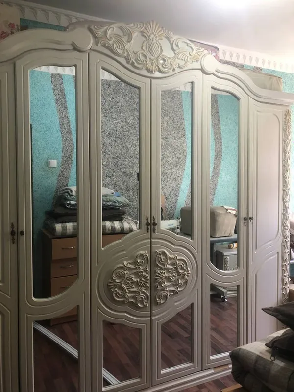 Продаю стенку хорашая