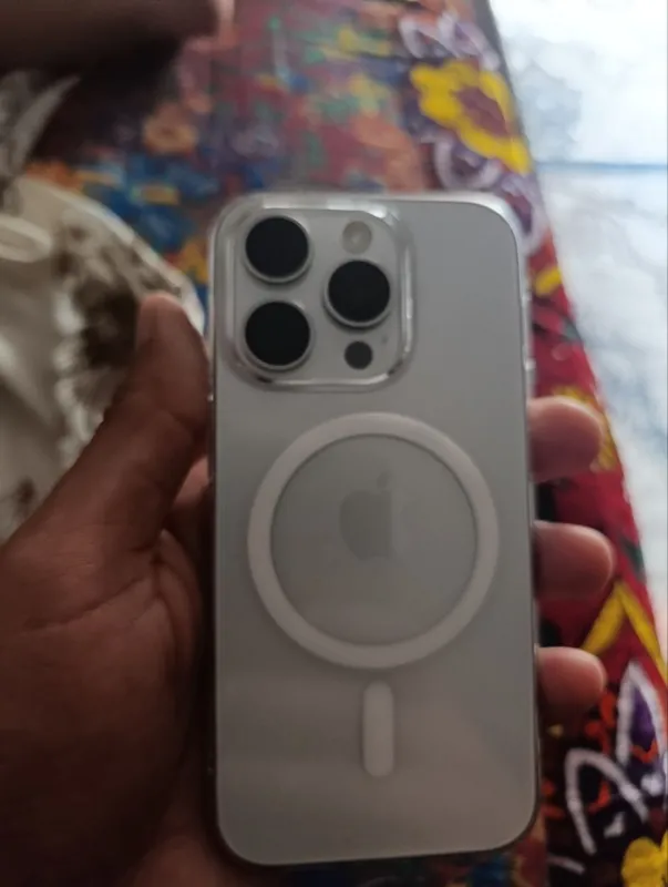 iPhone 15 pro 1 iPhone 15 pro 1