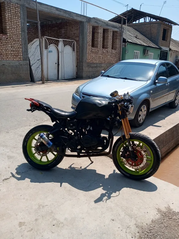 Mototsikl Ducasu