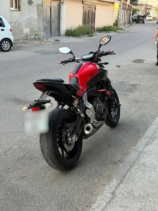Yamaha mt 07 moto 4