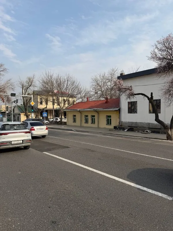 Бодомзорда угловой участок сотилади 1