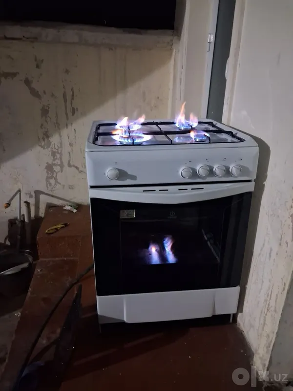 Indesit 60×60×85, в хорошем состоянии 1 Indesit 60×60×85, в хорошем состоянии 1