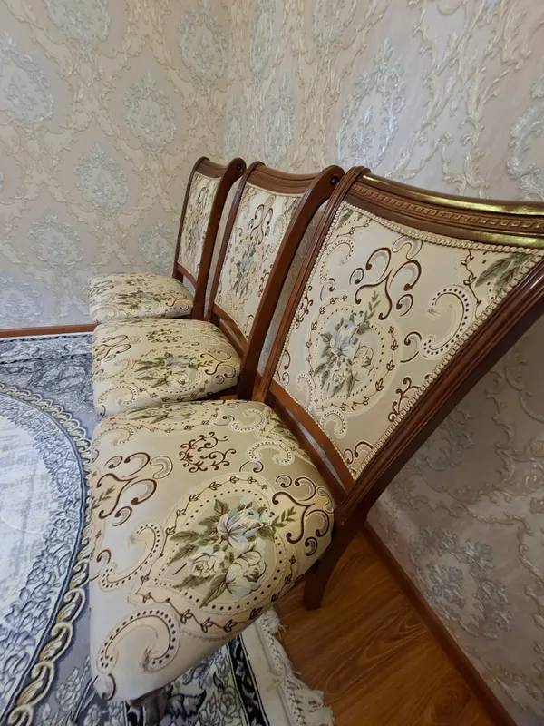 Продаются стулья в хорошем состоянии 2