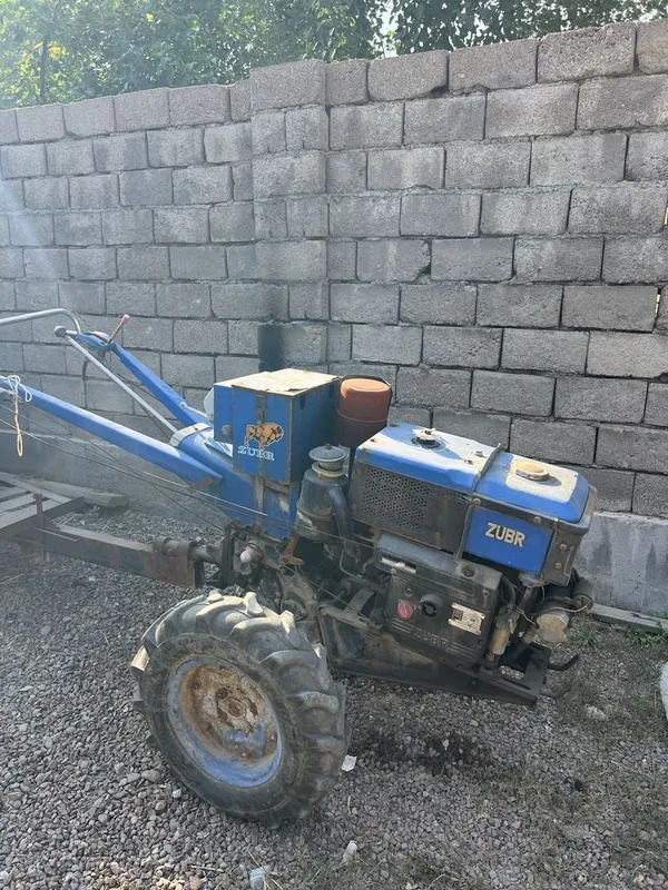 Mini traktor Zubr 15 ot kuchi sotiladi 2021 yil olingan 1