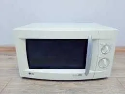 Микроволновка LG MS-2324B
