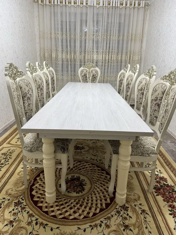 Продам стол и стулья комплект 1