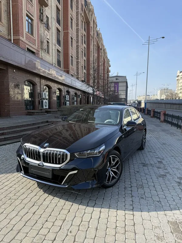 BMW i5 35L | yangi | новый | БМВ | BMW | i5 | elektrocar |