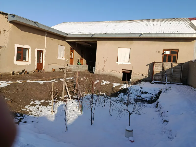 Navoiy Xatirchi tuman 6sotixlik hovli sotiladi 50$ — фото 3