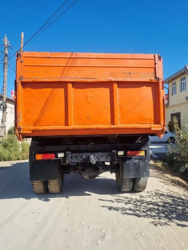 Zil 130 sotiladi yili 90. 6 Zil 130 sotiladi yili 90. 6