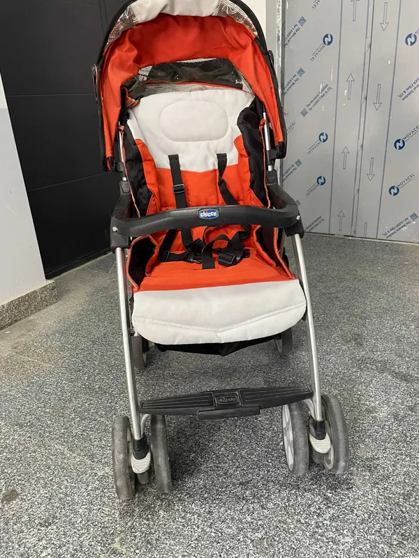 Детская коляска Chicco — фото 1