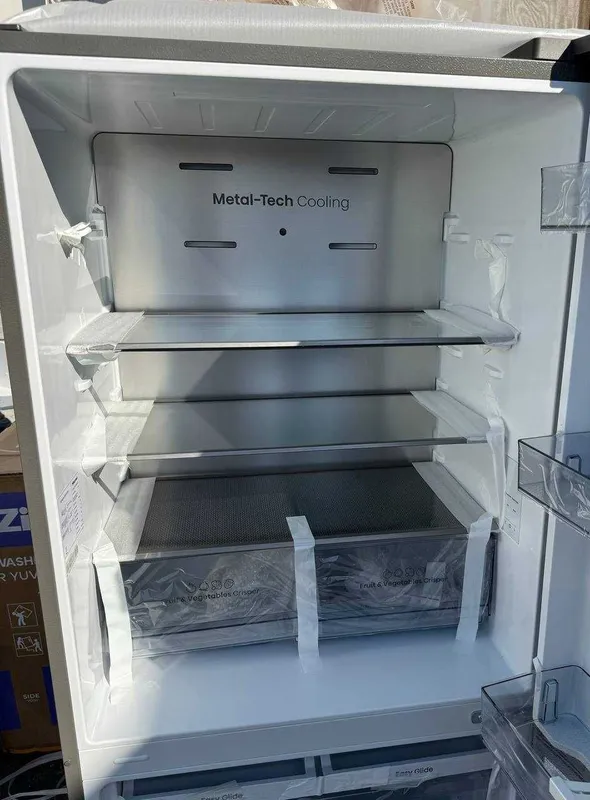 Холодильник Hisense RB-66W4INOX Inverter No Frost 503 л Metal Cooling — фото 4