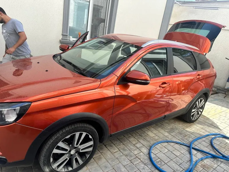 Lada Vesta SW Cross 1.8 8 Lada Vesta SW Cross 1.8 8