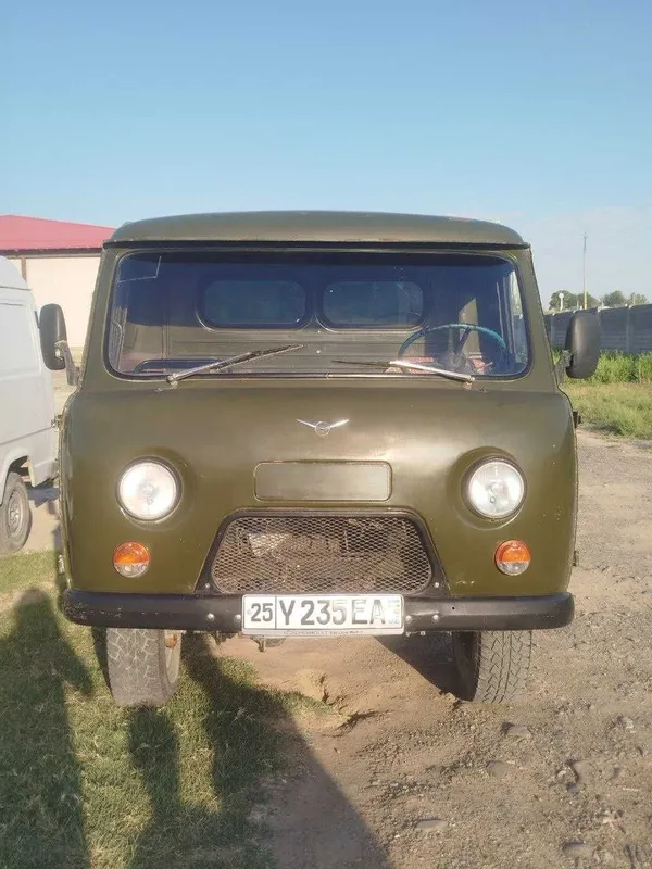 УАЗ бартавой юк машинаси 1 УАЗ бартавой юк машинаси 1