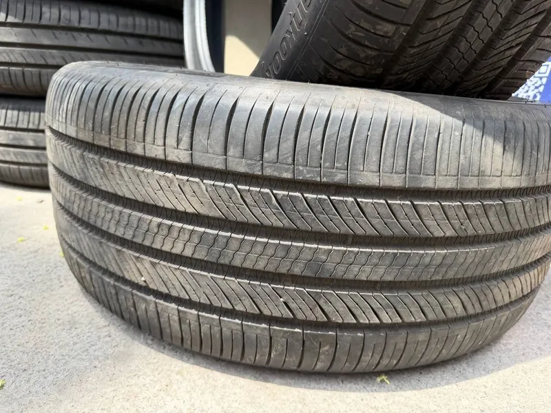 265/40/R21 hankook ion evo 2
