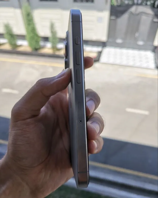 Iphone 15 pro (256gb) 2