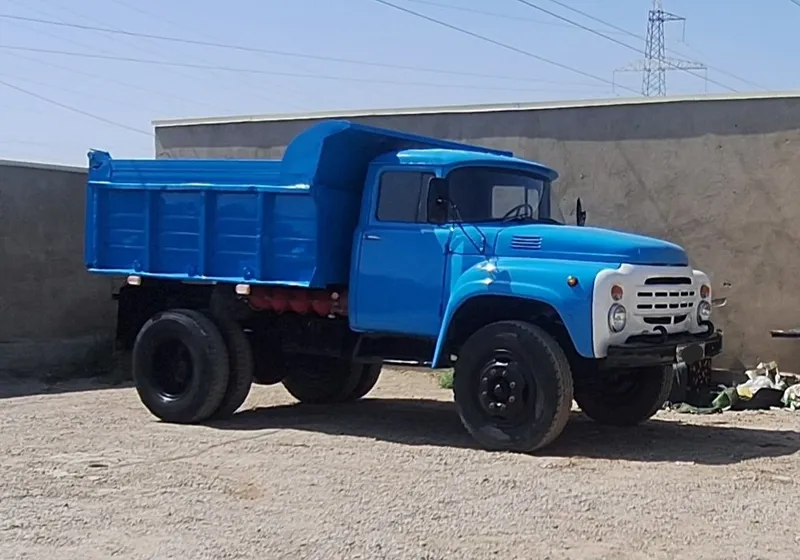 ZiL 130 samasval sotiladi 2