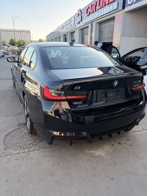 Bmw i3 35L 2025 3