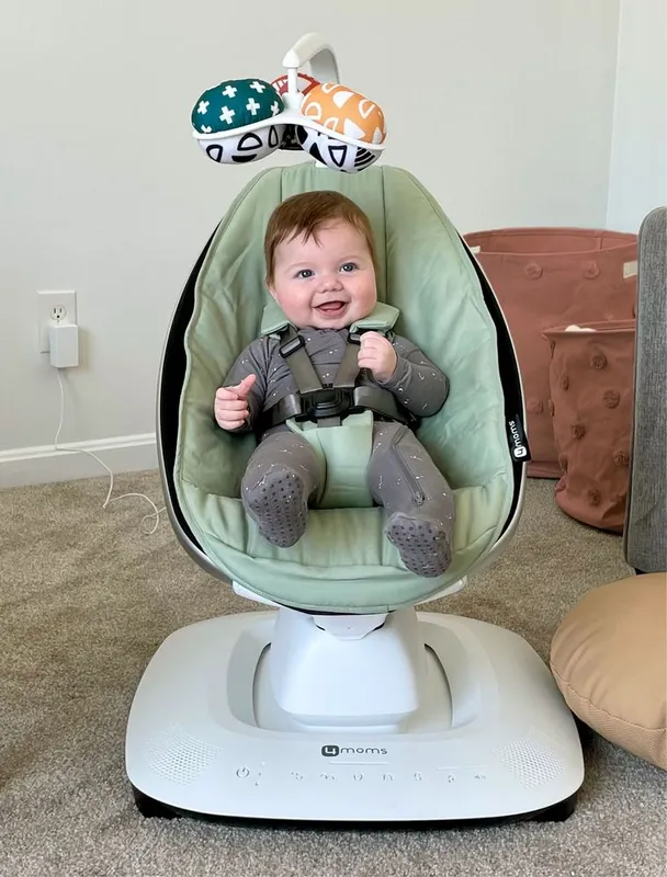Электронная люлька последнего поколения. Шезлонг 4 moms 5 Электронная люлька последнего поколения. Шезлонг 4 moms 5