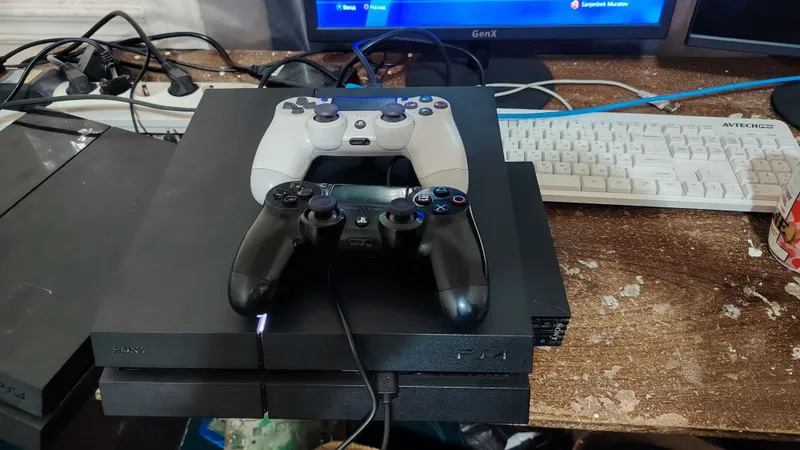 PLAYSTATION 4 Fat Slim Pro Sotiladi 1 PLAYSTATION 4 Fat Slim Pro Sotiladi 1