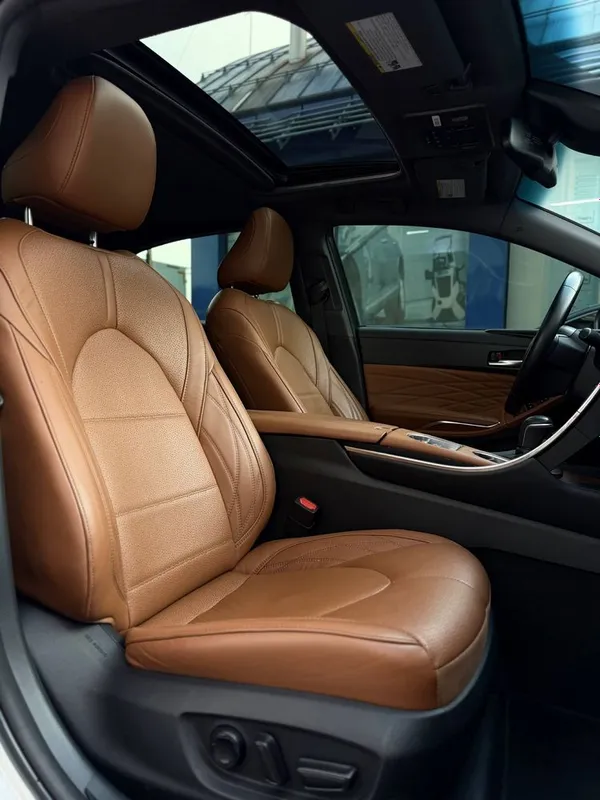 Toyota Avalon Limited — фото 4