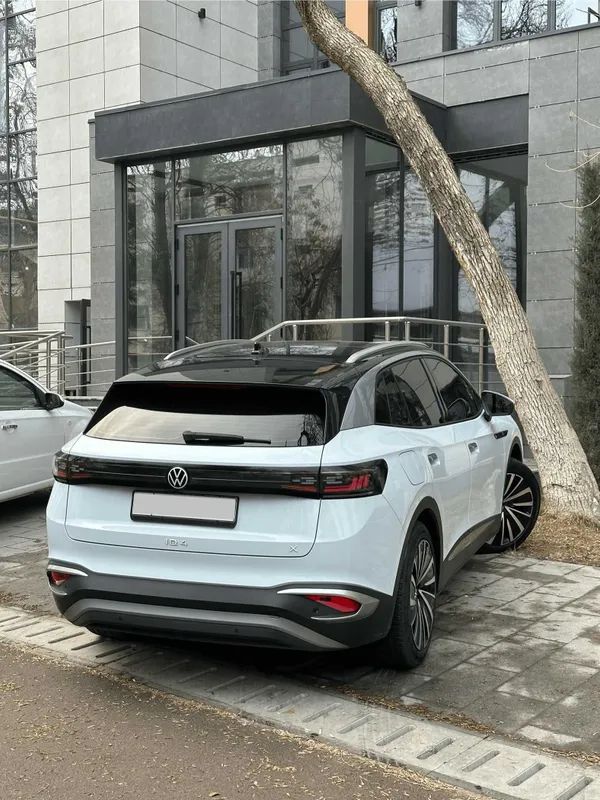 Продаётся электромобиль Volkswagen ID.4 X pro 2021 — фото 1