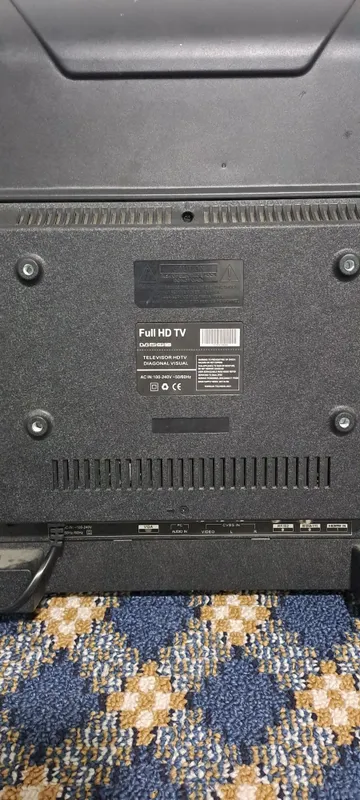 Srochni Samsung 32 tali televizor sotiladi. smart emas 2 Srochni Samsung 32 tali televizor sotiladi. smart emas 2