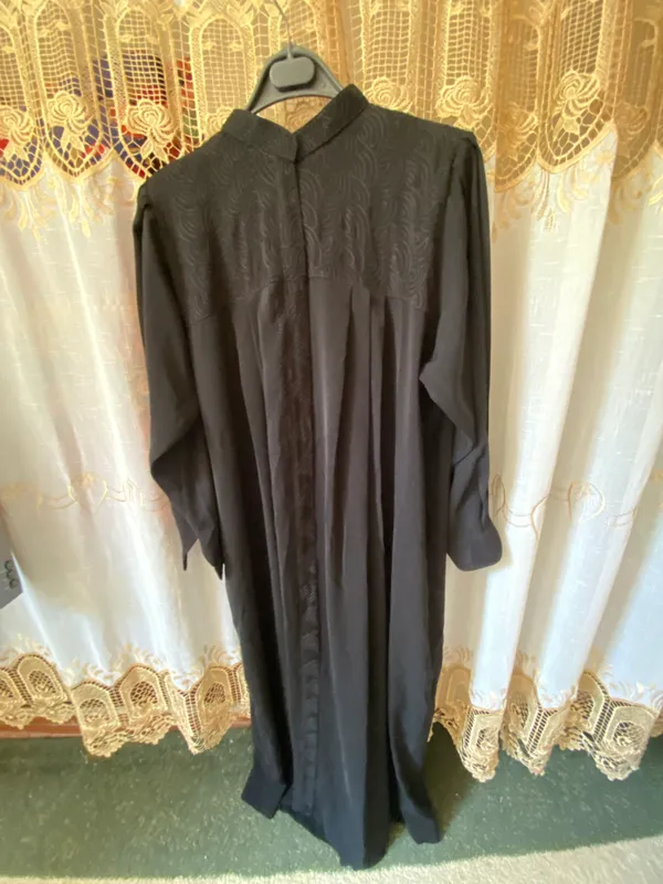 Abaya karas
