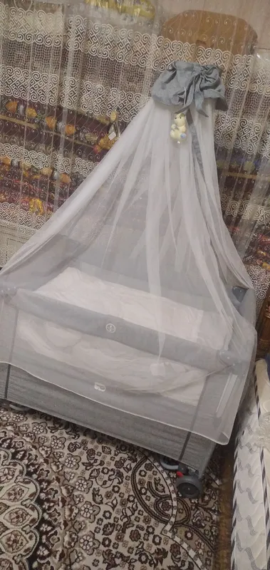 Bolalar kravati sotiladi