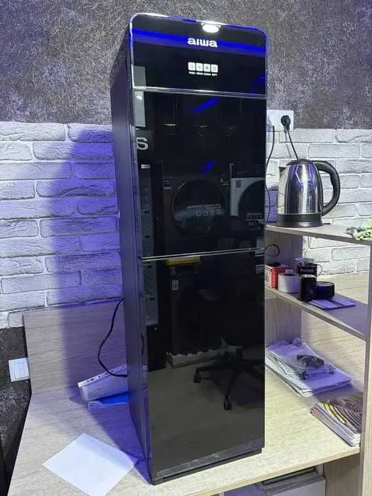Кулер для воды AIWA нижняя подача воды 1